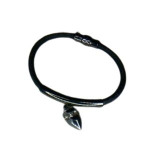 Magnetic snap leather bracelet